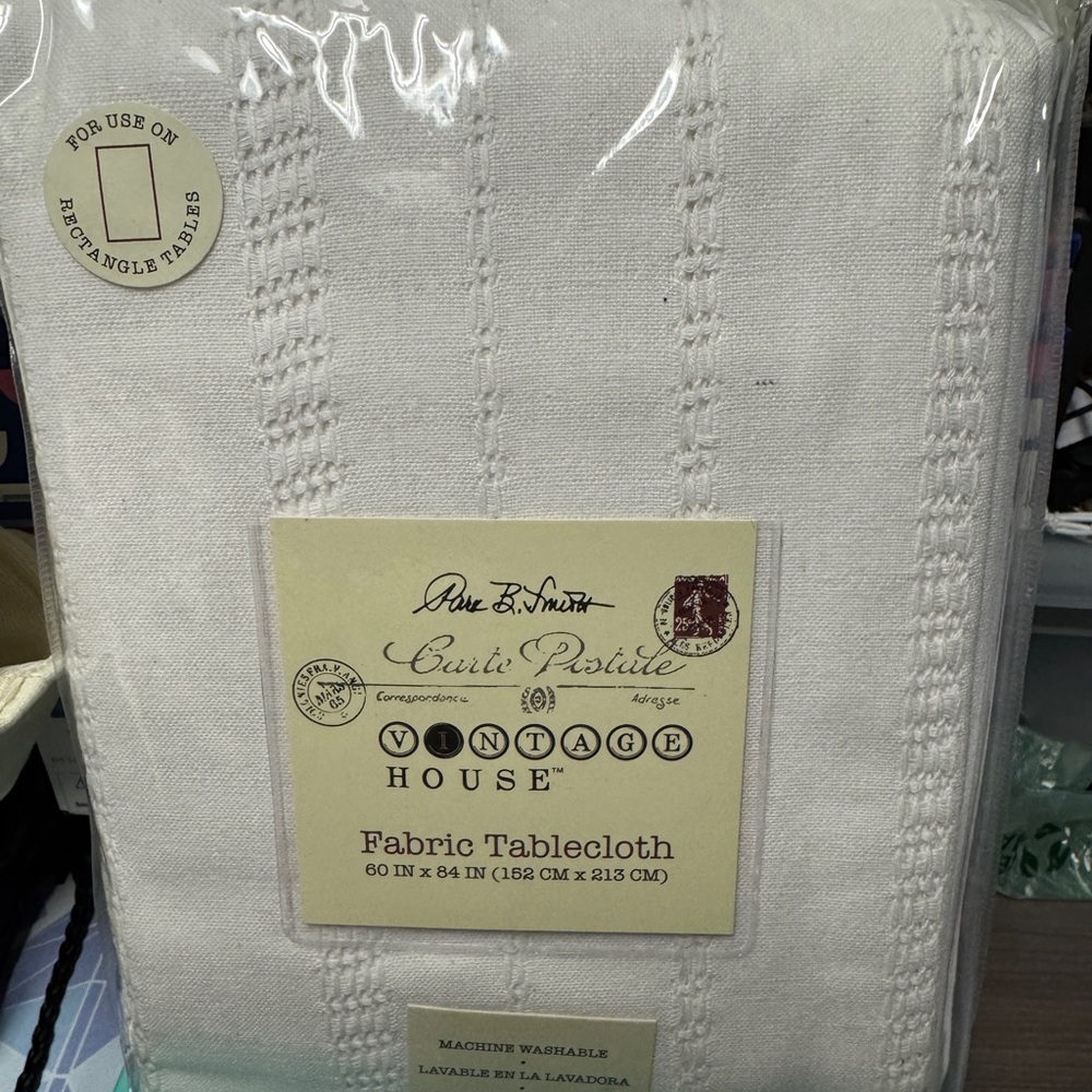 White Fabric Tablecloth
60 x 84
